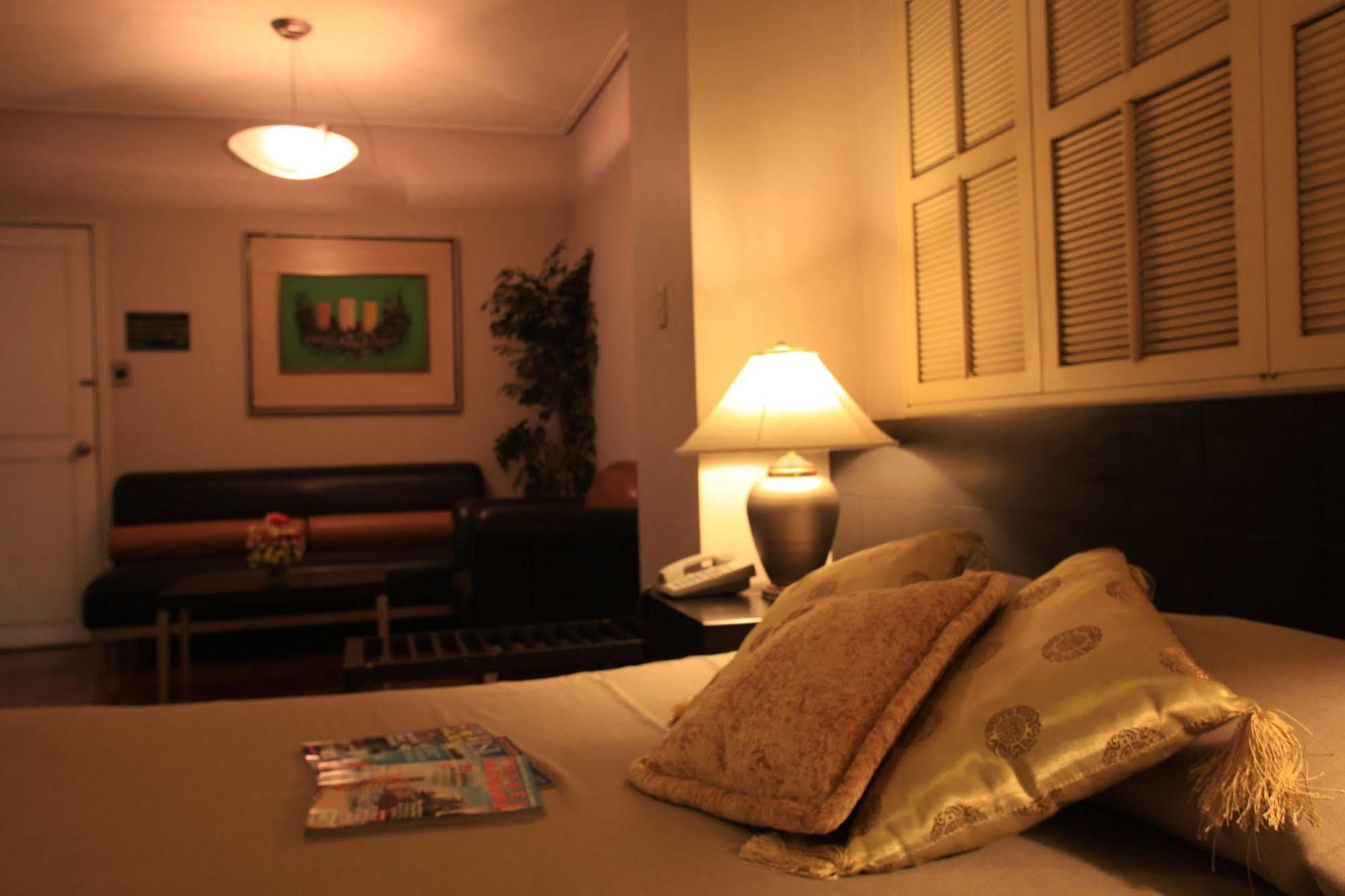 Mabini Mansion Hotel & Residential Suites 马尼拉 外观 照片